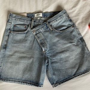 NWT AGOLDE CRISS CROSS UPSIZED SHORTS SIZE 28